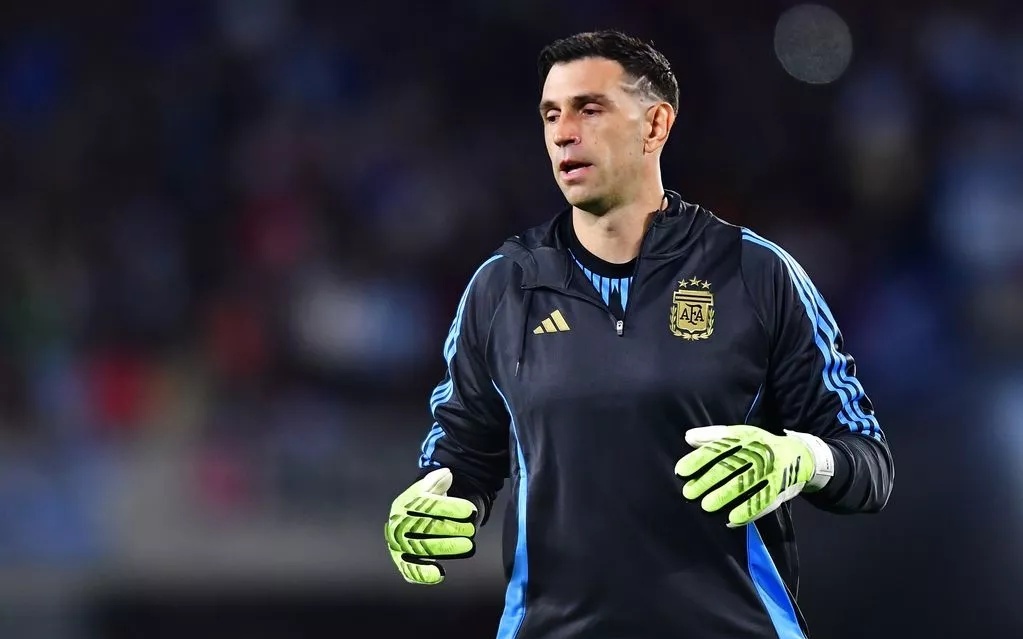 手感冰凉！卡特&席尔瓦合计15投2中