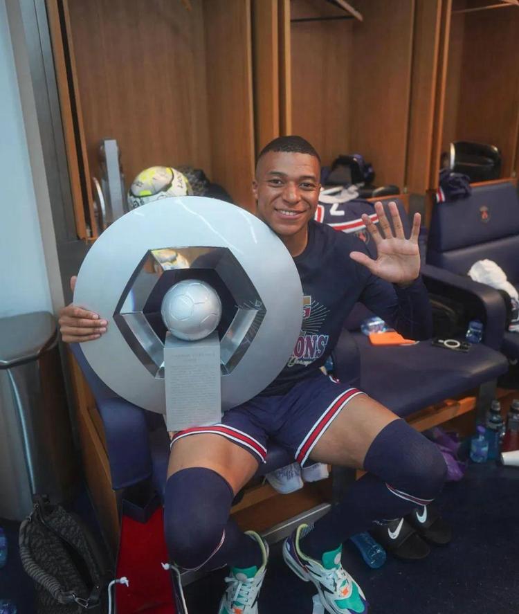 官方：红牛成为国际米兰的新全球能量饮料合作伙伴